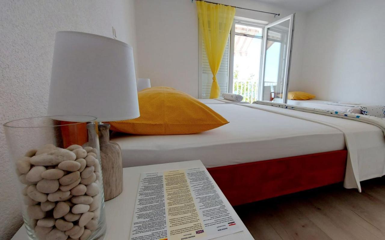 Apartments Santic Podaca Luaran gambar